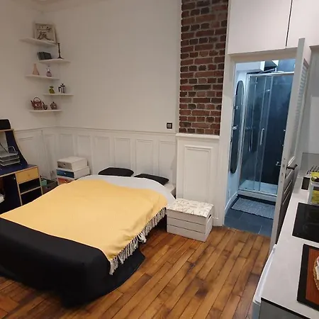 16m2 Dans Immeuble Hausmannien Párizs